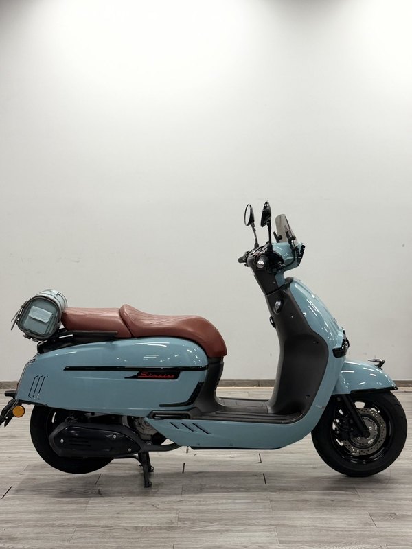 二手维多利亚Sixties 250Si