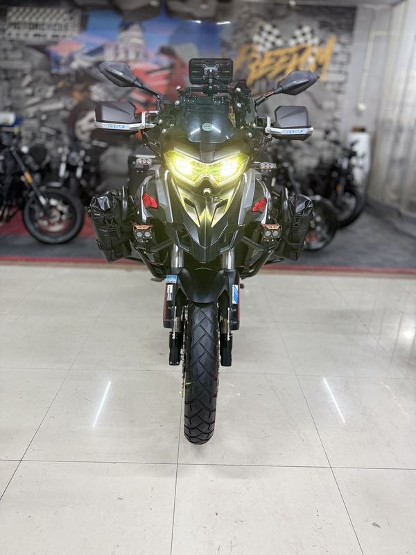 二手贝纳利TRK552