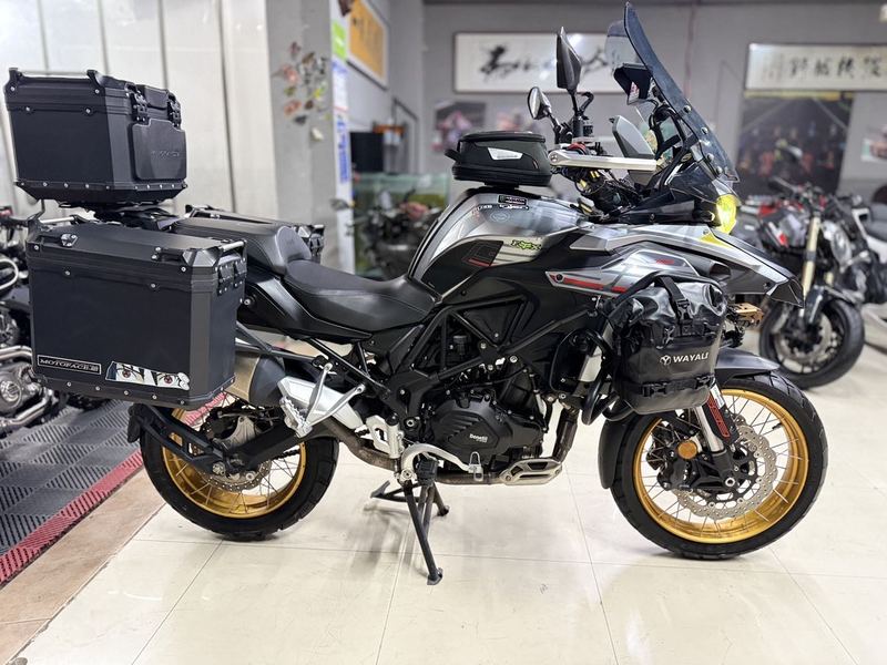 二手贝纳利TRK552