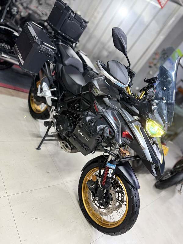 二手贝纳利TRK552