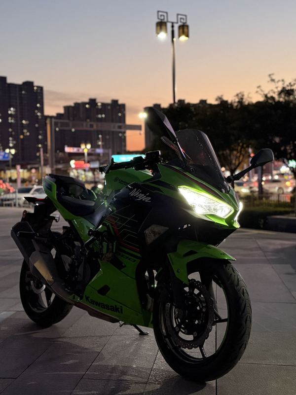 二手川崎Ninja 400
