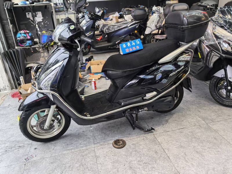 二手五羊本田SCR110 佳御