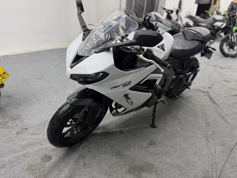 二手凯旋Daytona 660