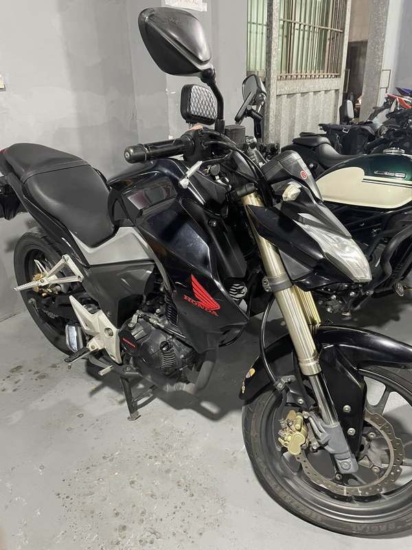 二手五羊本田CB190R 暴锋眼