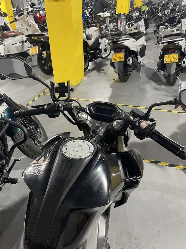 二手五羊本田CB190R 暴锋眼