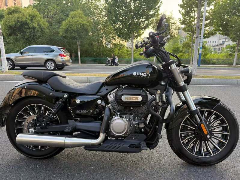 二手奔达Rock300 灰石