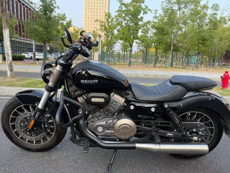 二手奔达Rock300 灰石