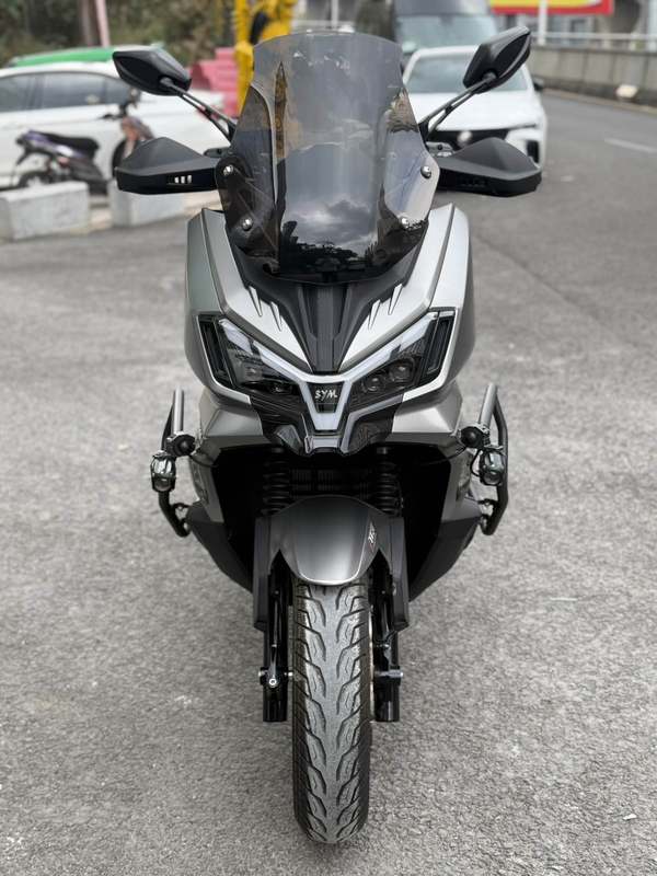 二手三阳哈士奇 Husky ADV300