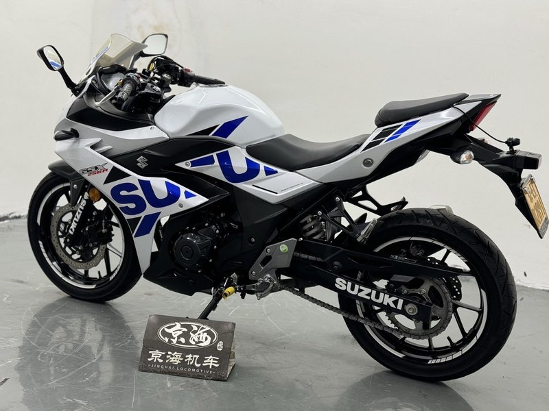 二手豪爵铃木GSX250R
