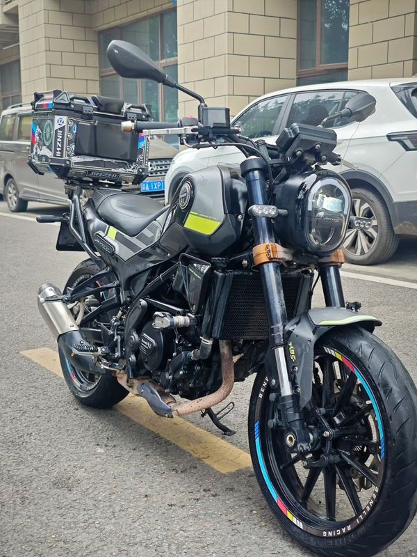 二手贝纳利幼狮 Leoncino 250