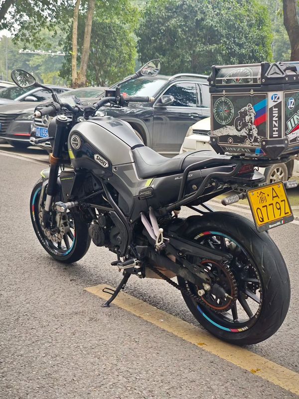 二手贝纳利幼狮 Leoncino 250