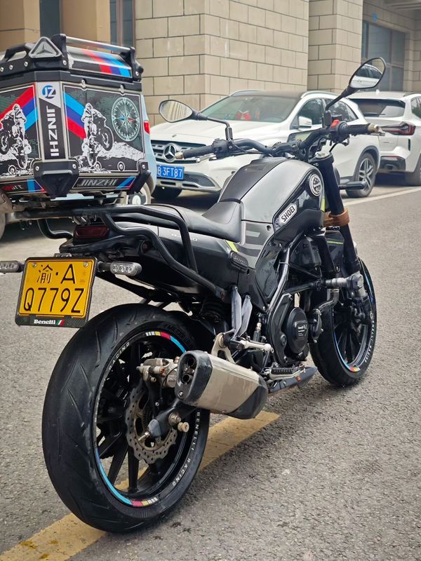 二手贝纳利幼狮 Leoncino 250