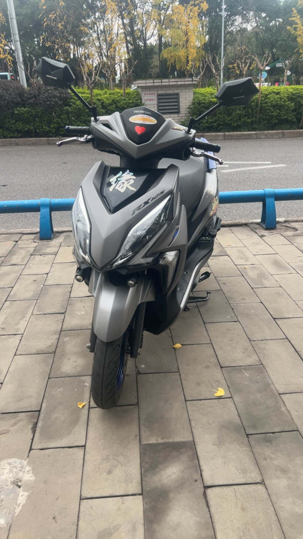 二手新大洲本田裂行 RX125Fi