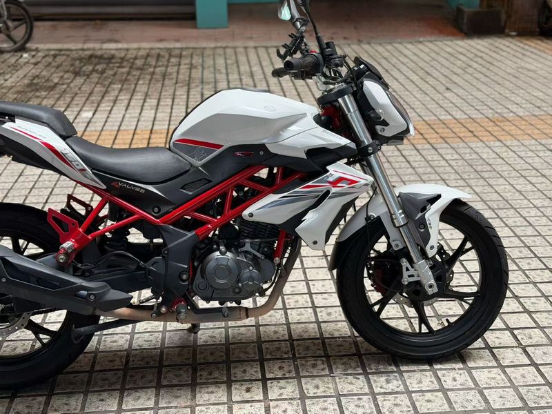 二手贝纳利红宝龙 TNT150i