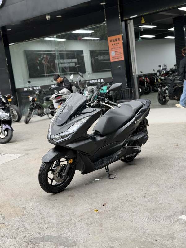 二手五羊本田PCX