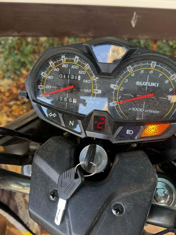 二手济南铃木悍刃150