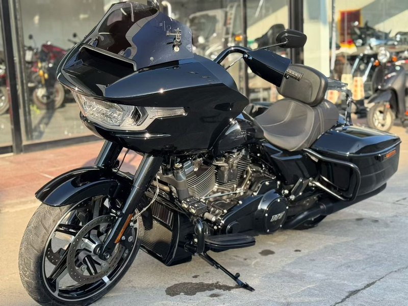 二手哈雷戴维森公路滑翔 Road Glide