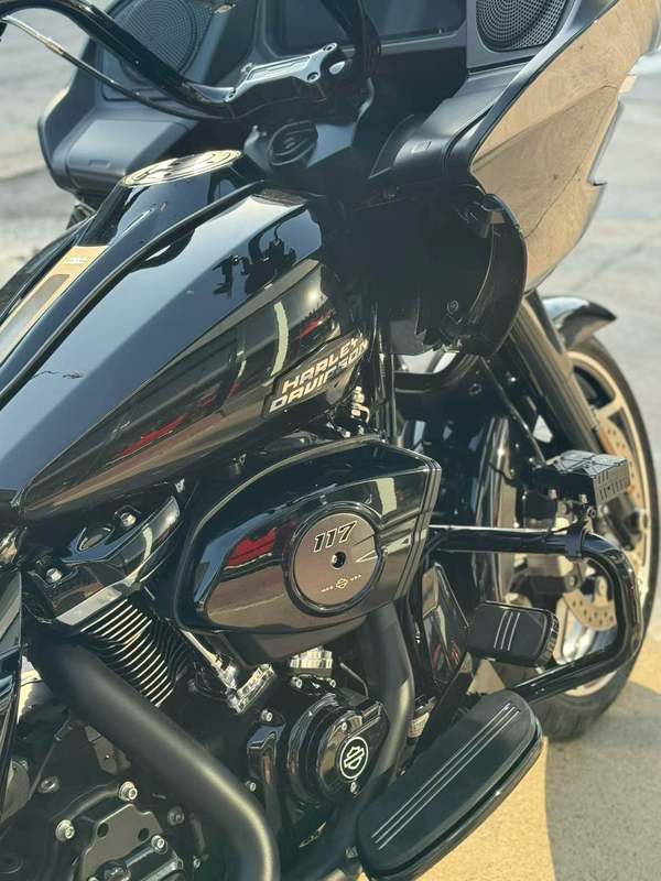 二手哈雷戴维森公路滑翔 Road Glide