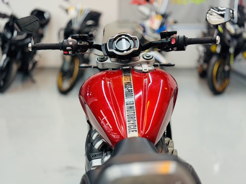 二手凯旋Rocket 3