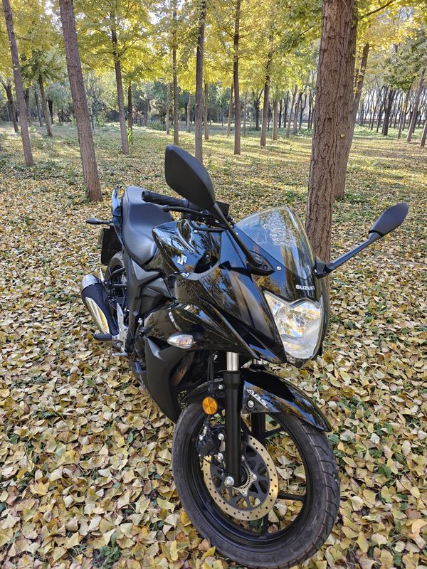 二手济南铃木极客飒 Gixxer 155