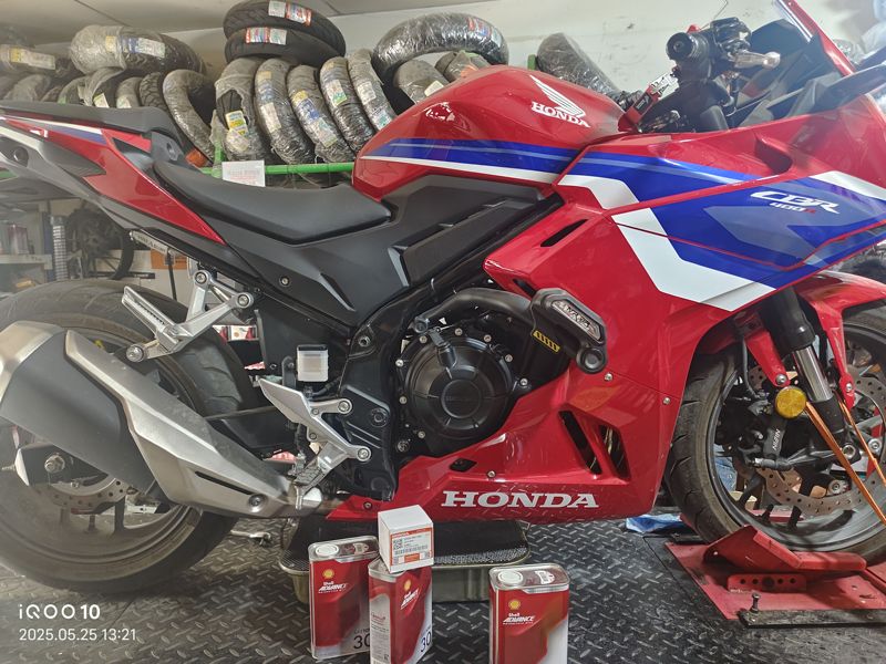 二手本田CBR400R