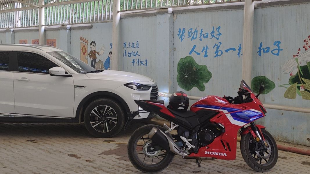 二手本田CBR400R