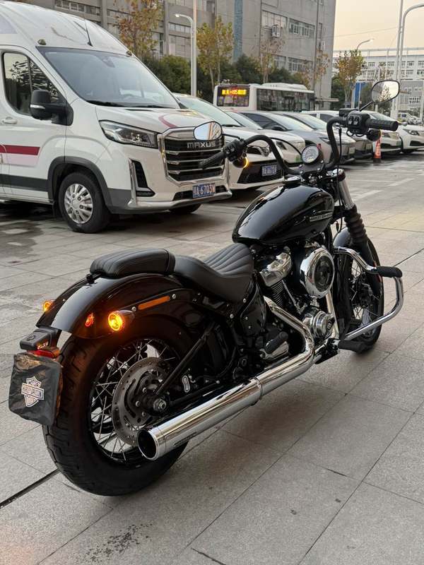 二手哈雷戴维森街霸 Street Bob