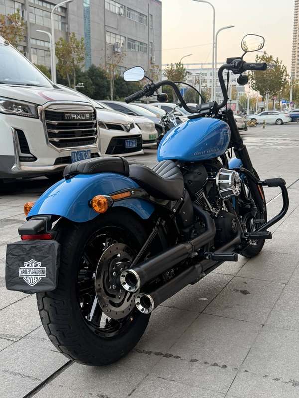 二手哈雷戴维森街霸 Street Bob