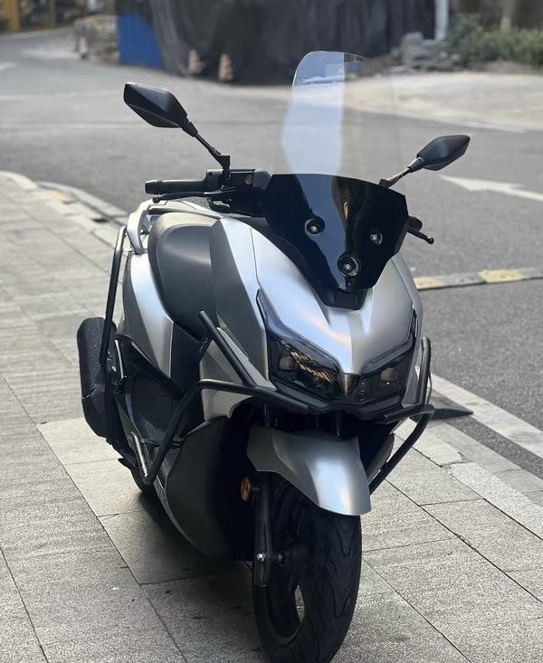 二手五羊本田NWT150