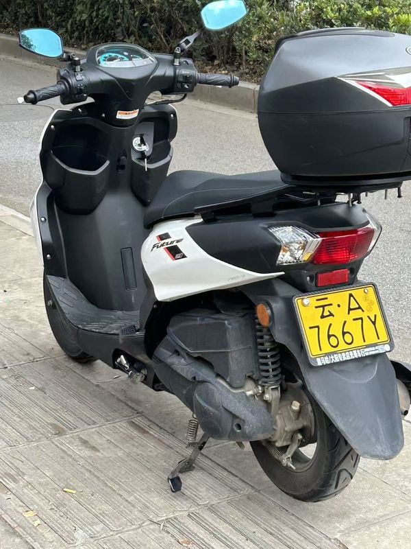 二手建设雅马哈旭鹰125
