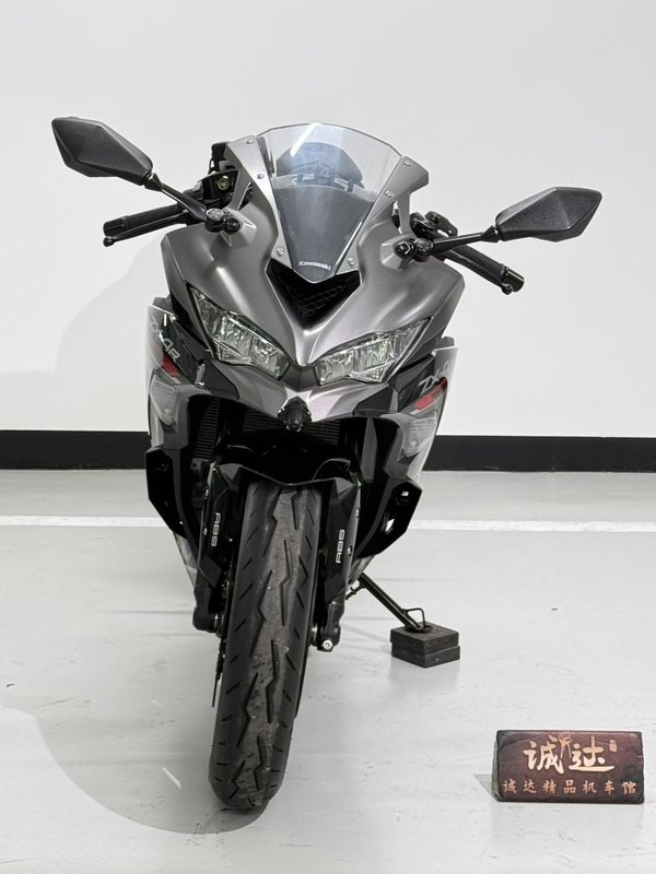 二手川崎ZX-4R