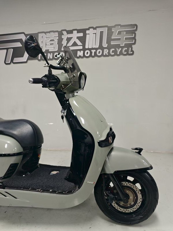 二手维多利亚Sixties 300i