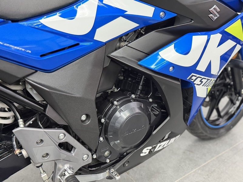 二手豪爵铃木GSX250R
