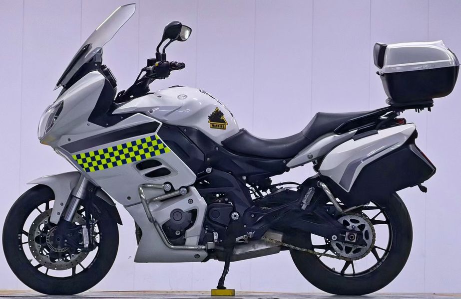 二手贝纳利600GC