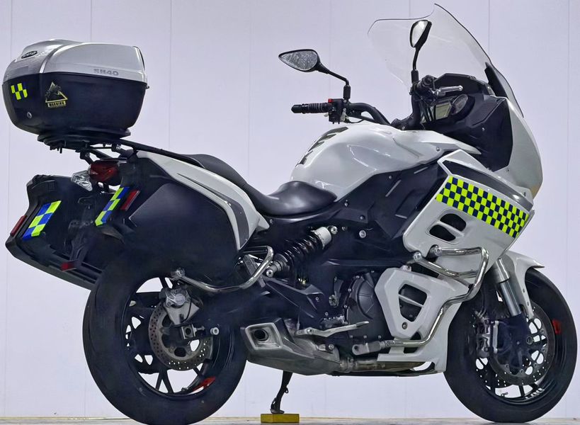 二手贝纳利600GC