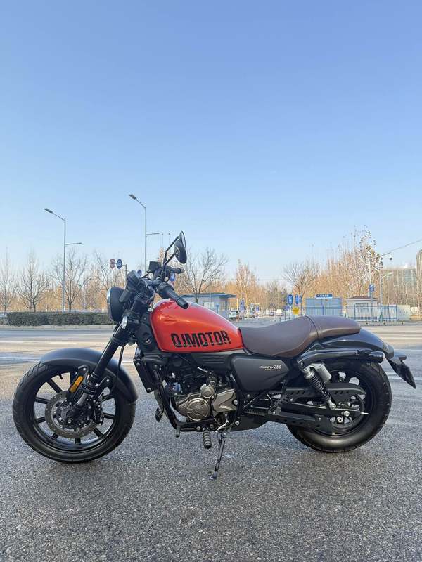 二手QJMOTOR闪250