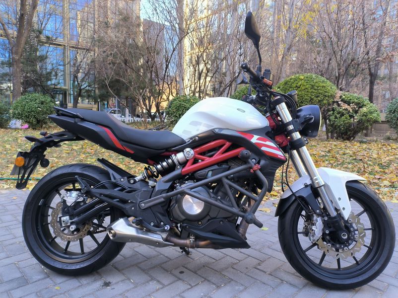 二手贝纳利蓝宝龙 BN302S