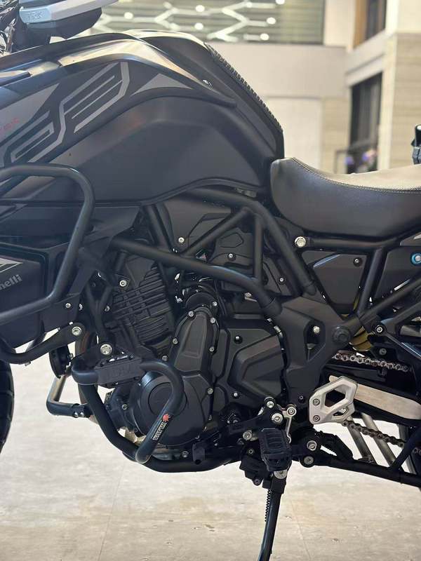 二手贝纳利TRK702