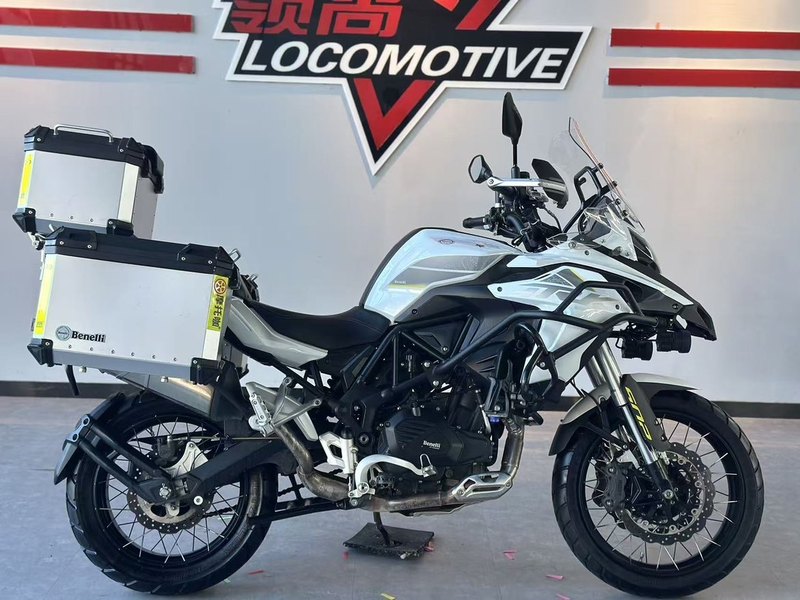 二手贝纳利金鹏 TRK502