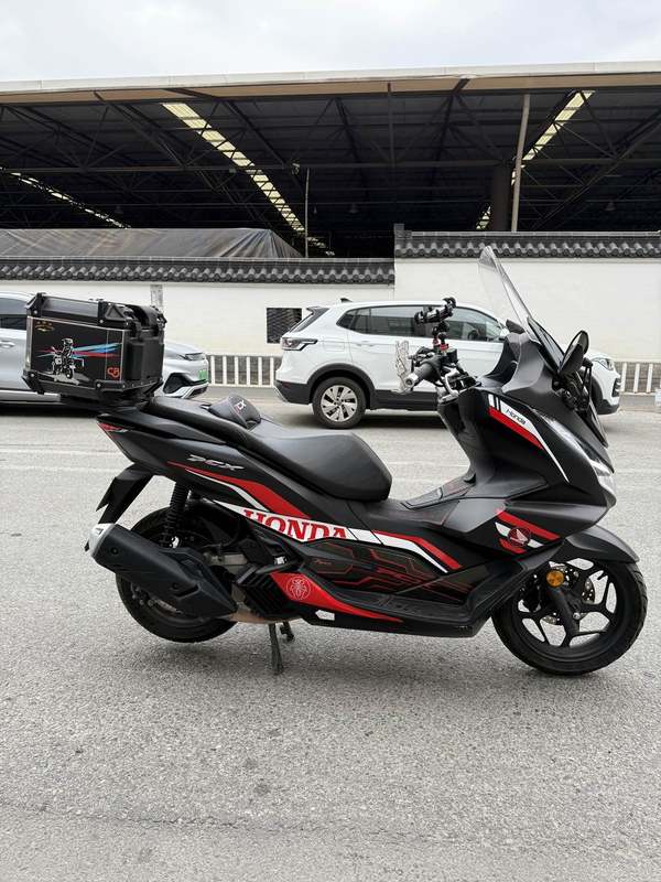 二手五羊本田PCX