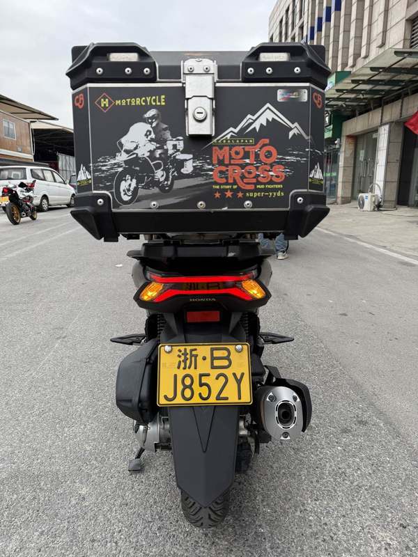 二手五羊本田PCX