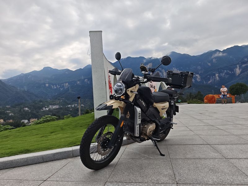 二手力腾动力军刀190(多功能车)