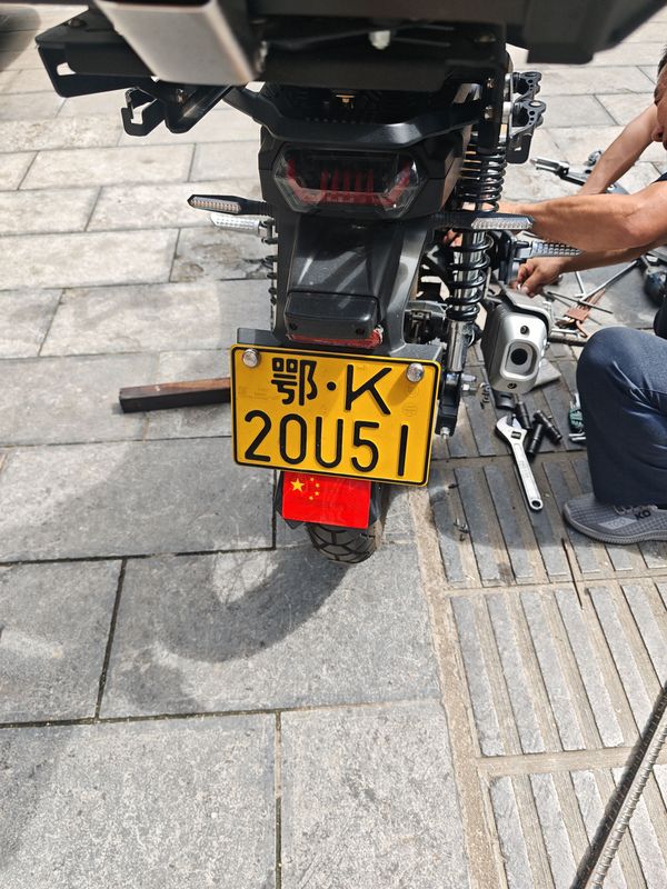 二手力腾动力军刀190(多功能车)