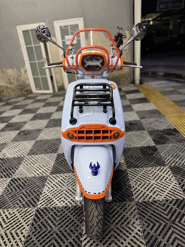 二手维多利亚Sixties 300i