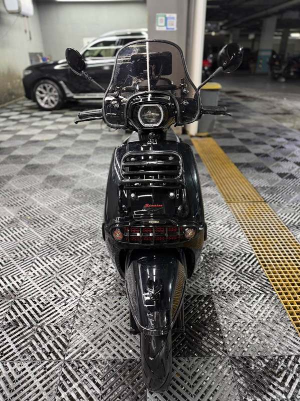 二手维多利亚Sixties 250Si