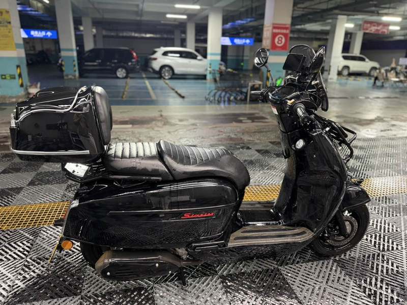 二手维多利亚Sixties 250Si