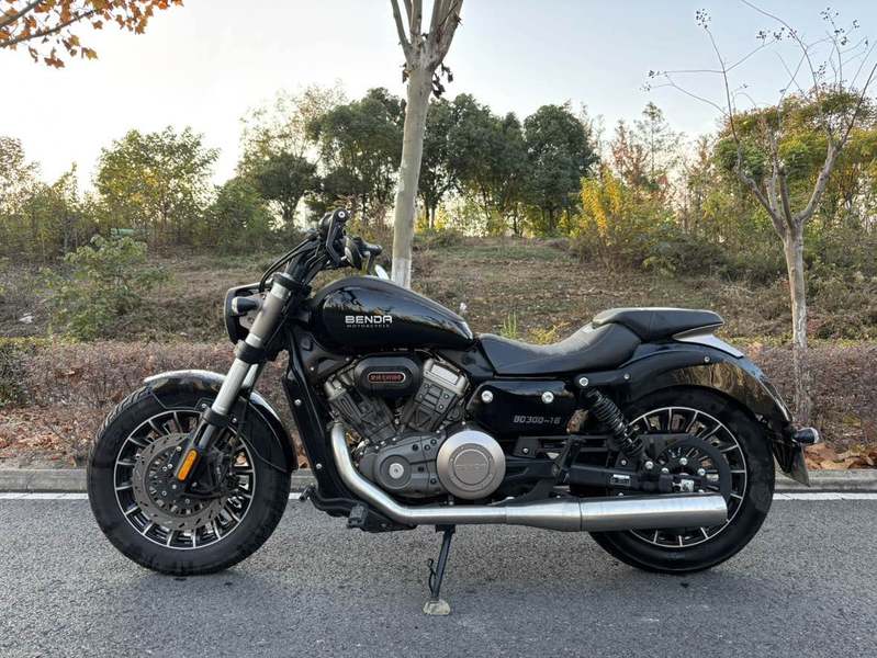 二手奔达Rock300 灰石