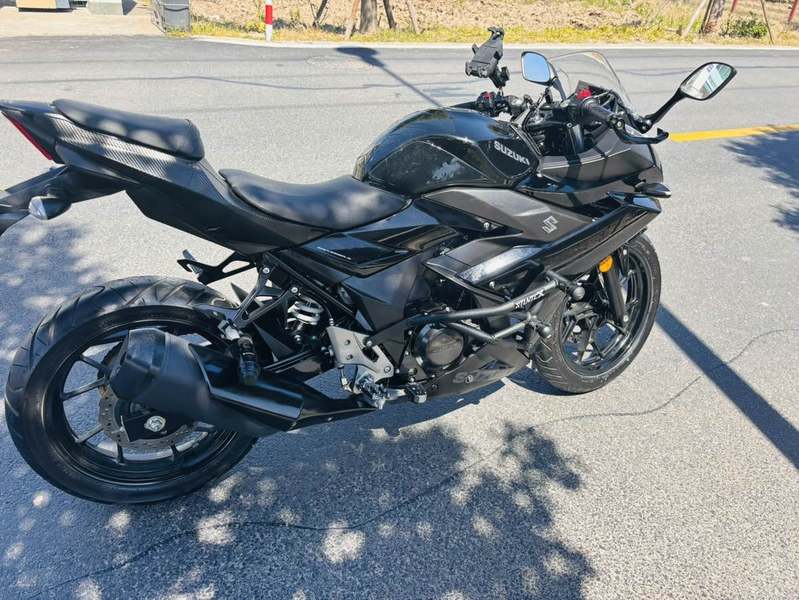 二手豪爵铃木GSX250R