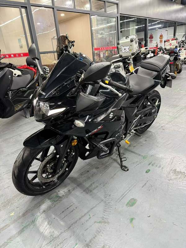 二手豪爵铃木GSX250R