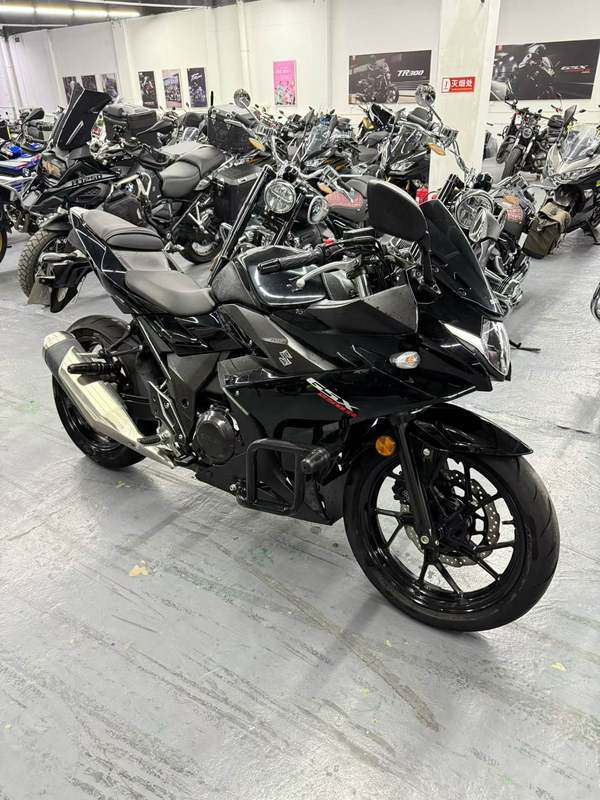二手豪爵铃木GSX250R